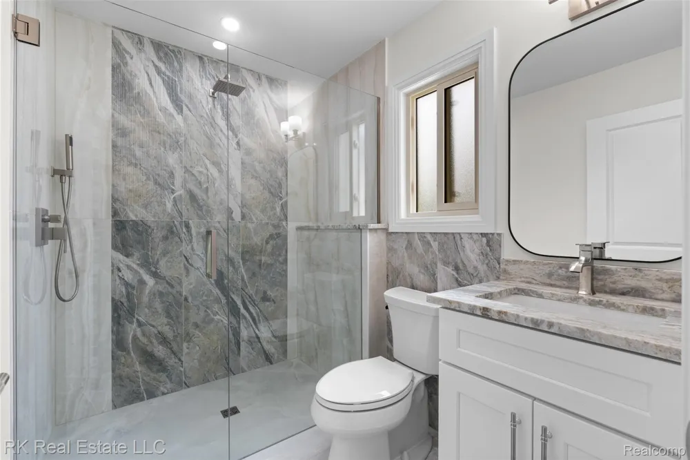 31690 Joann Drive Chesterfield Township, MI 48047