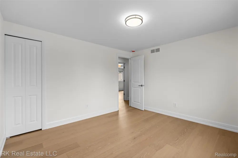 31690 Joann Drive Chesterfield Township, MI 48047