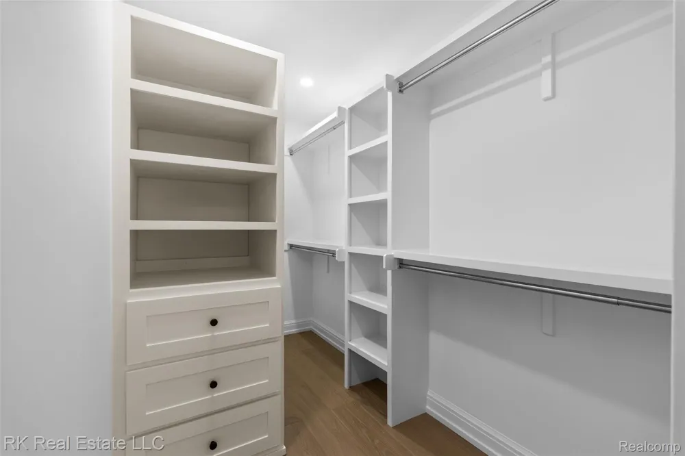 31690 Joann Drive Chesterfield Township, MI 48047