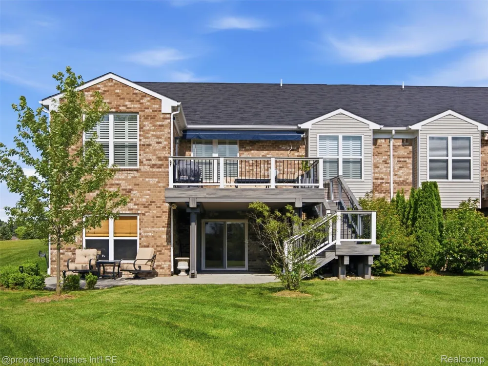 2290 Monte Vista Court Orion Charter Township, MI 48360