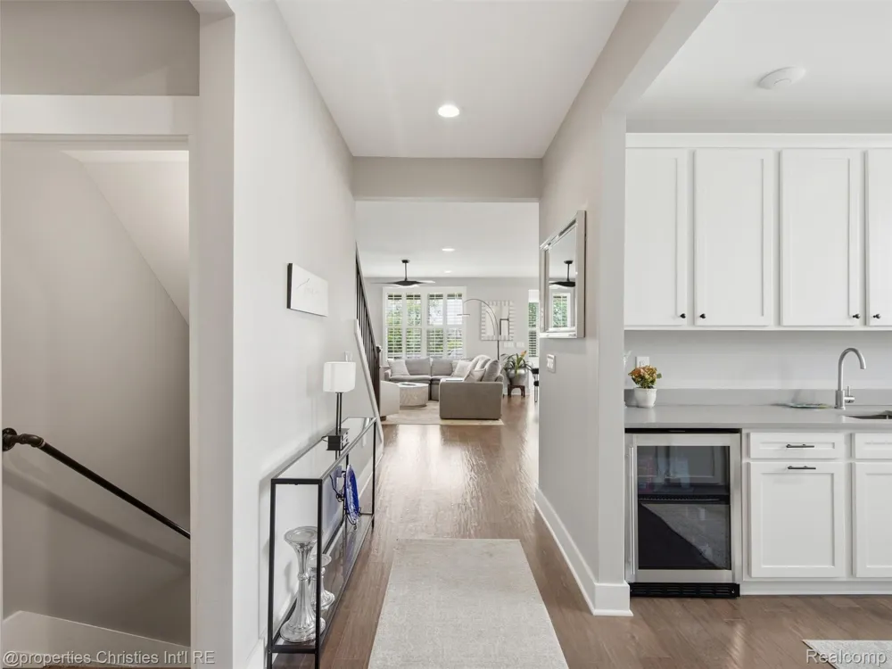 2290 Monte Vista Court Orion Charter Township, MI 48360