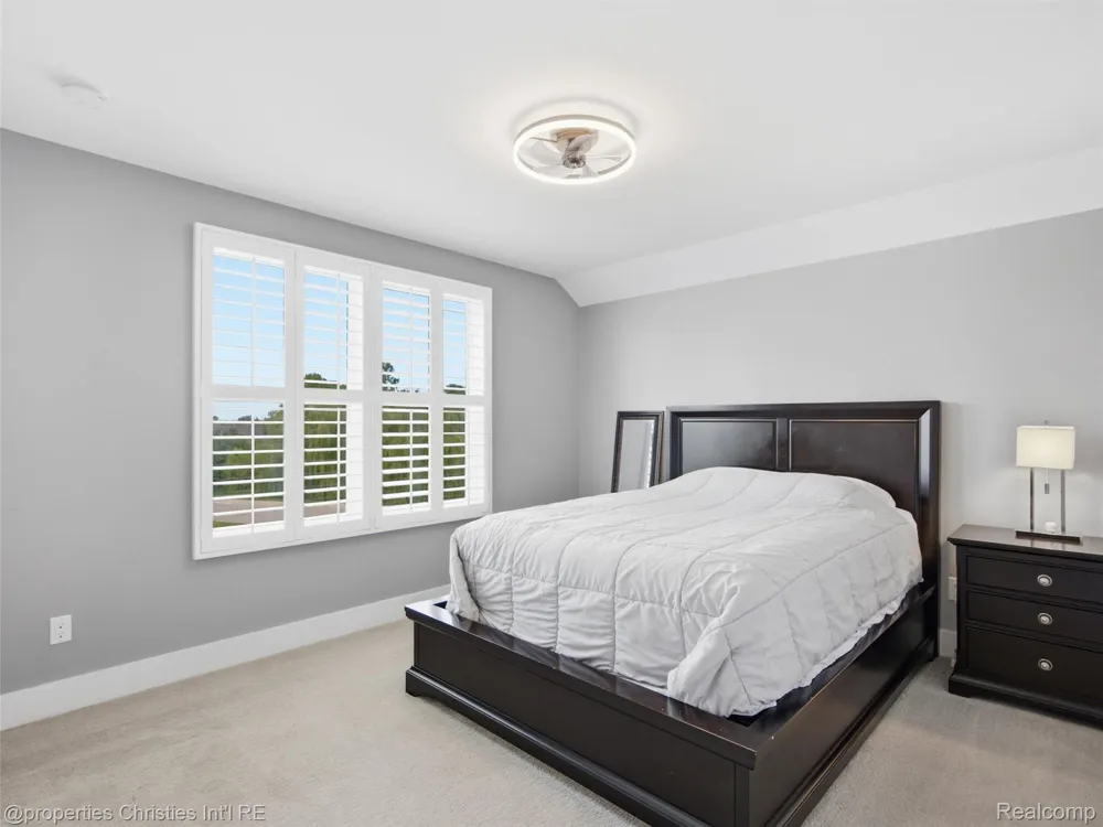 2290 Monte Vista Court Orion Charter Township, MI 48360