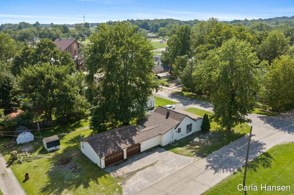 305 Crescent Street Watervliet City, MI 49098