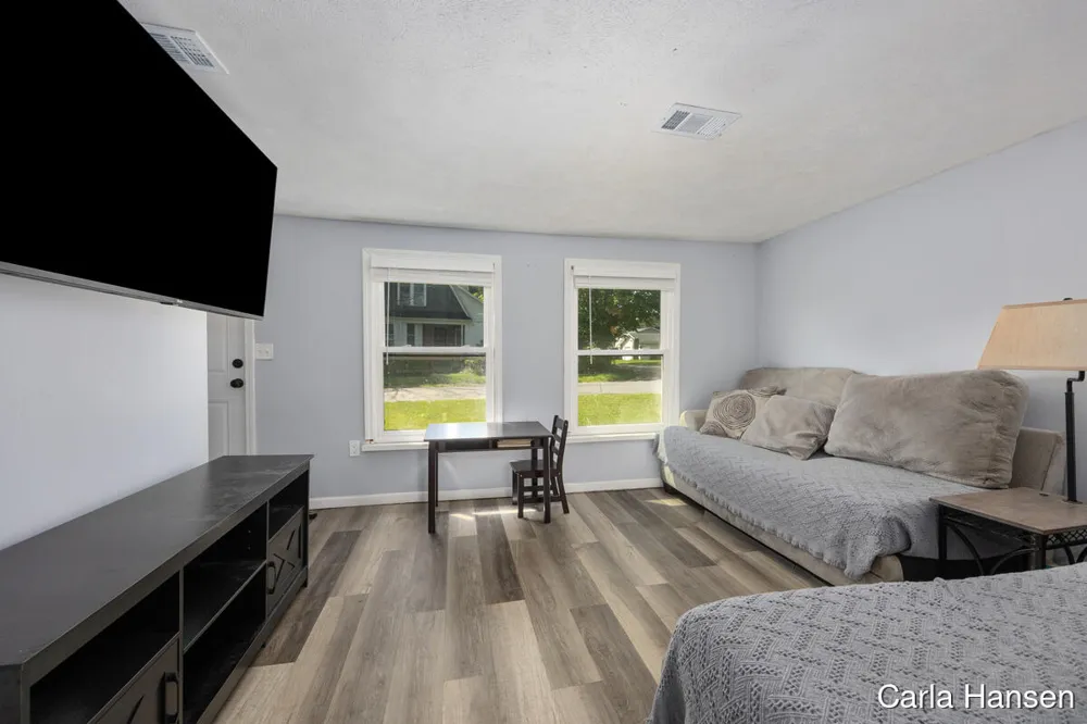 305 Crescent Street Watervliet City, MI 49098