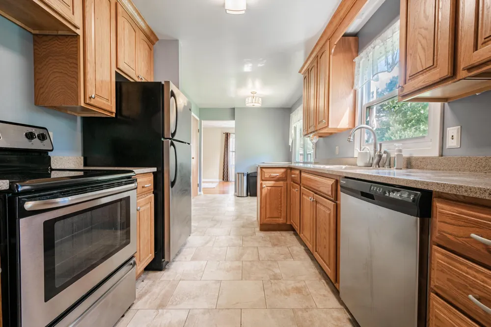 102 Lincolnwood Drive Battle Creek City, MI 49015