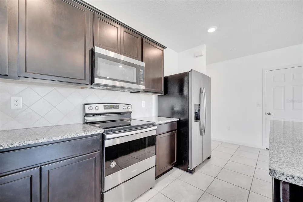 309 CITRUS ISLE LOOP Davenport, FL 33837