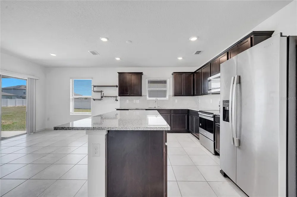 309 CITRUS ISLE LOOP Davenport, FL 33837