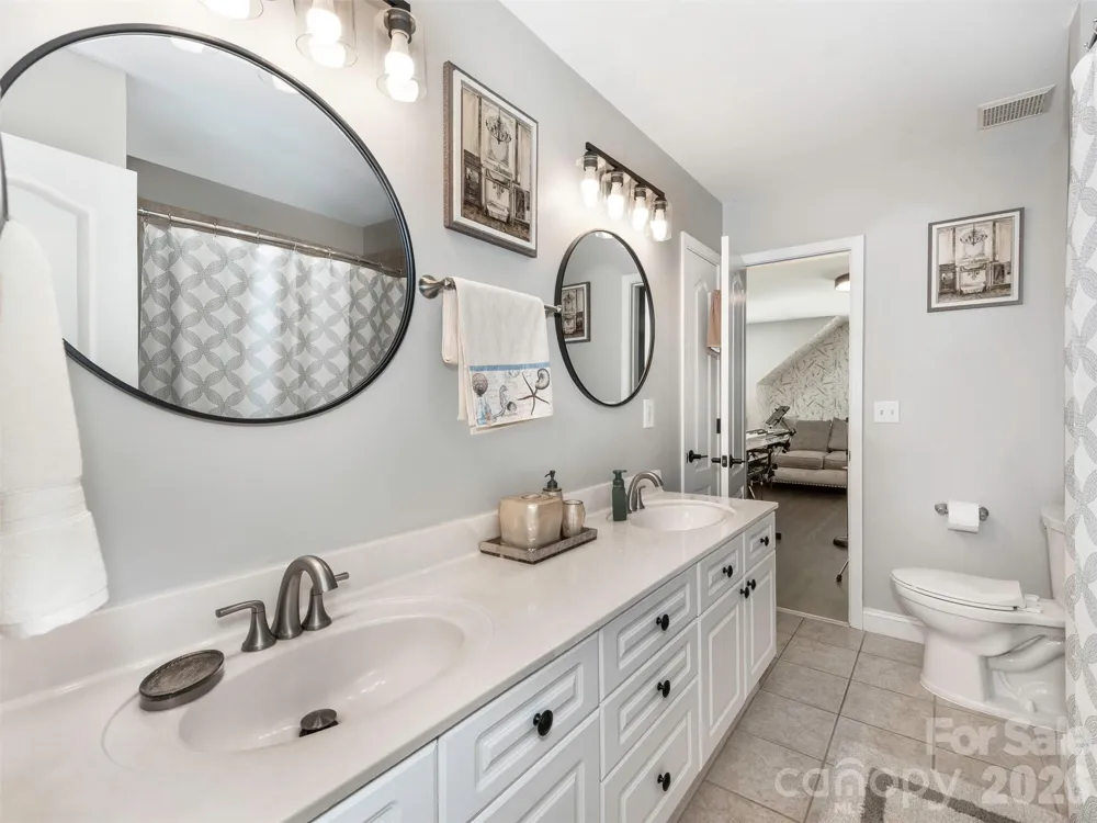 5600 Crown Hill Drive Mint Hill, NC 28227