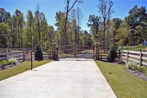 352 Mulberry Road