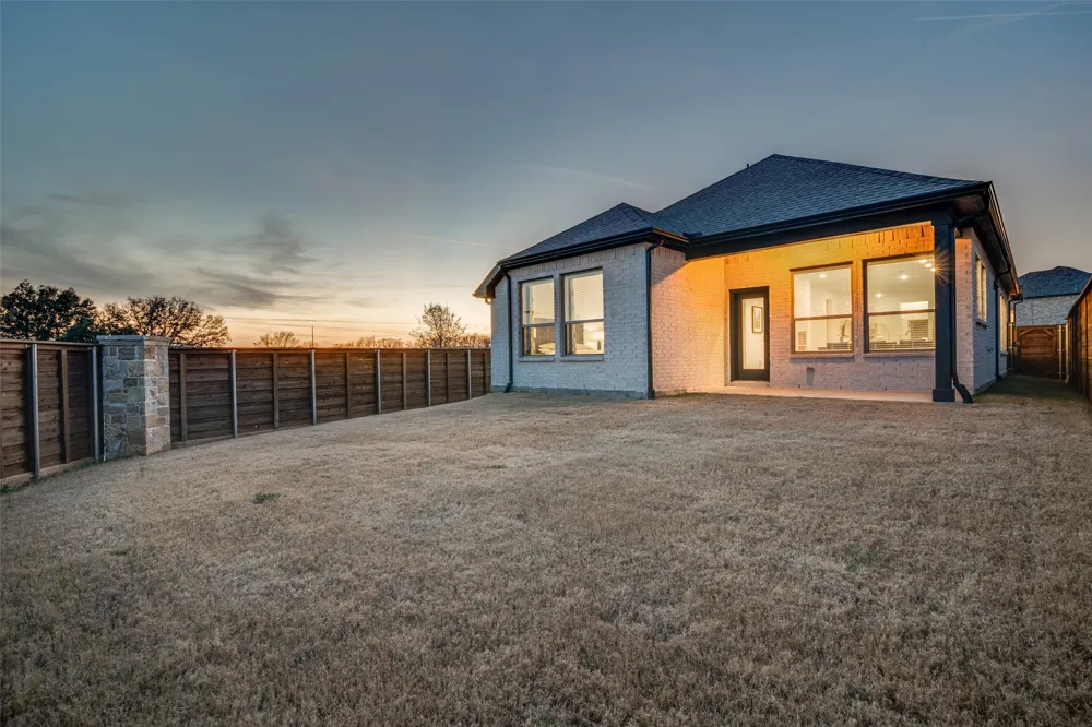 2133 Jade Forest Lane Mesquite, TX 75181