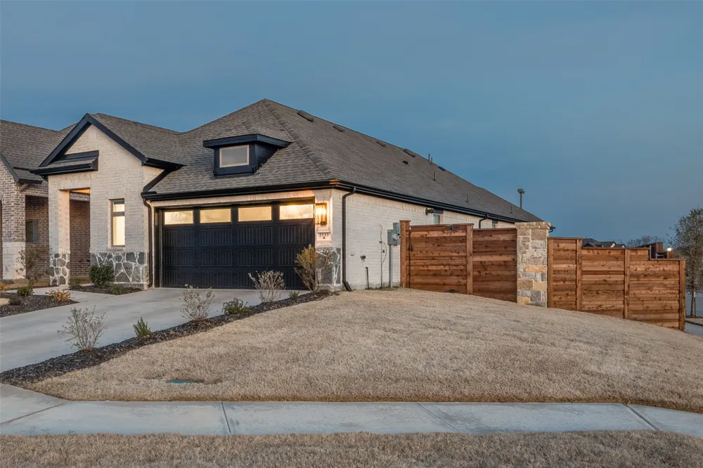 2133 Jade Forest Lane Mesquite, TX 75181