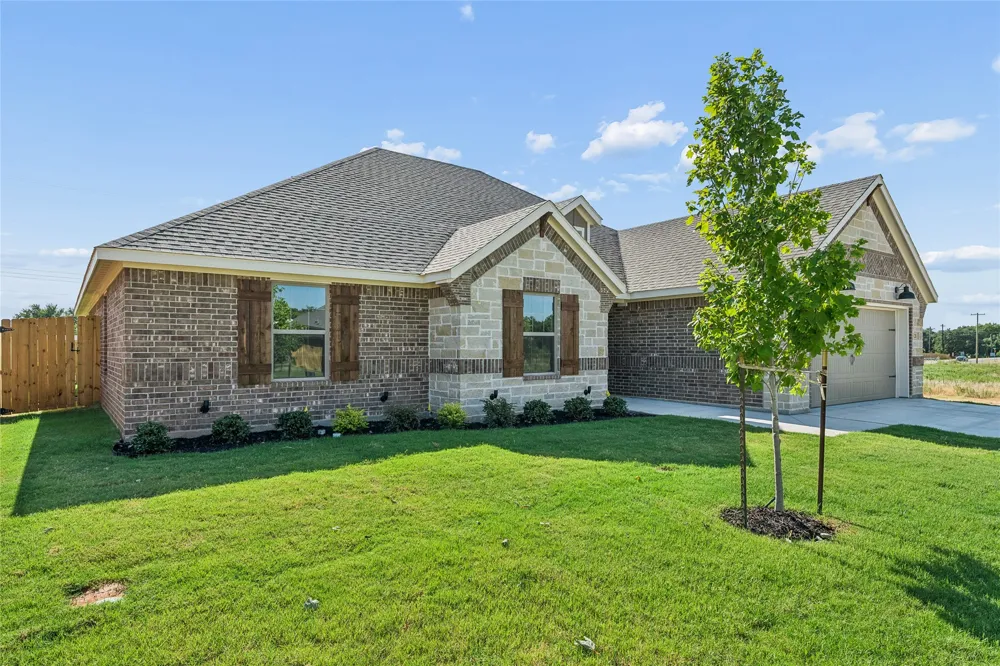 128 Joel Street Springtown, TX 76082