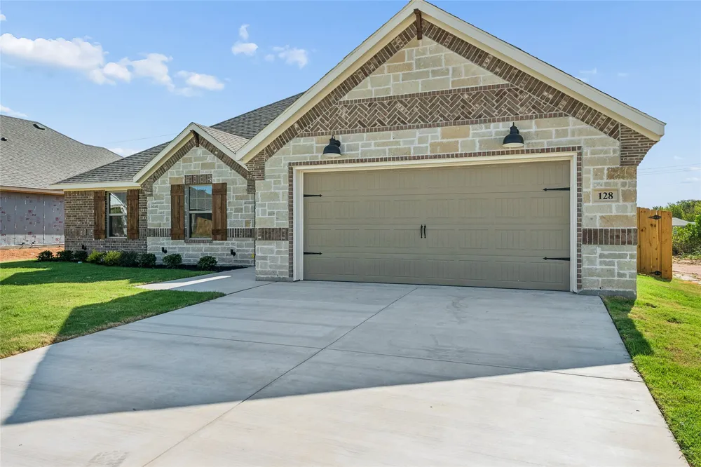 128 Joel Street Springtown, TX 76082