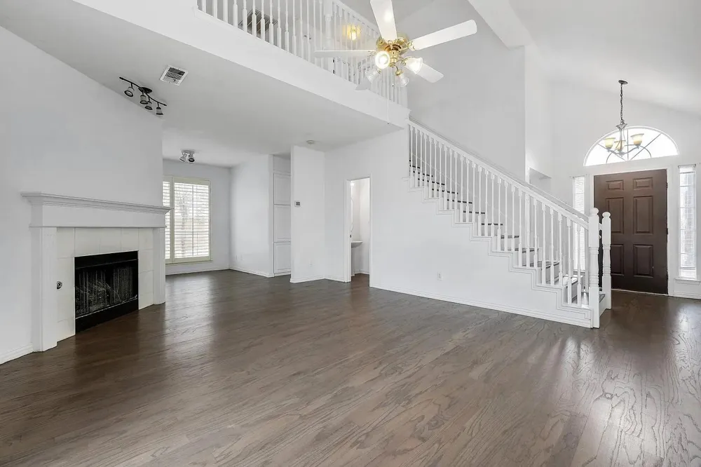1372 Mae Drive Carrollton, TX 75007