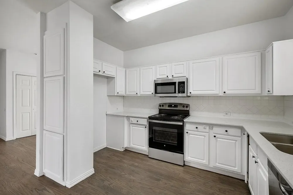 1372 Mae Drive Carrollton, TX 75007