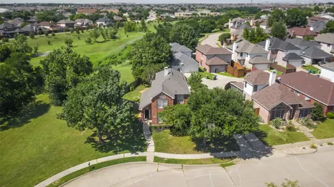 1372 Mae Drive