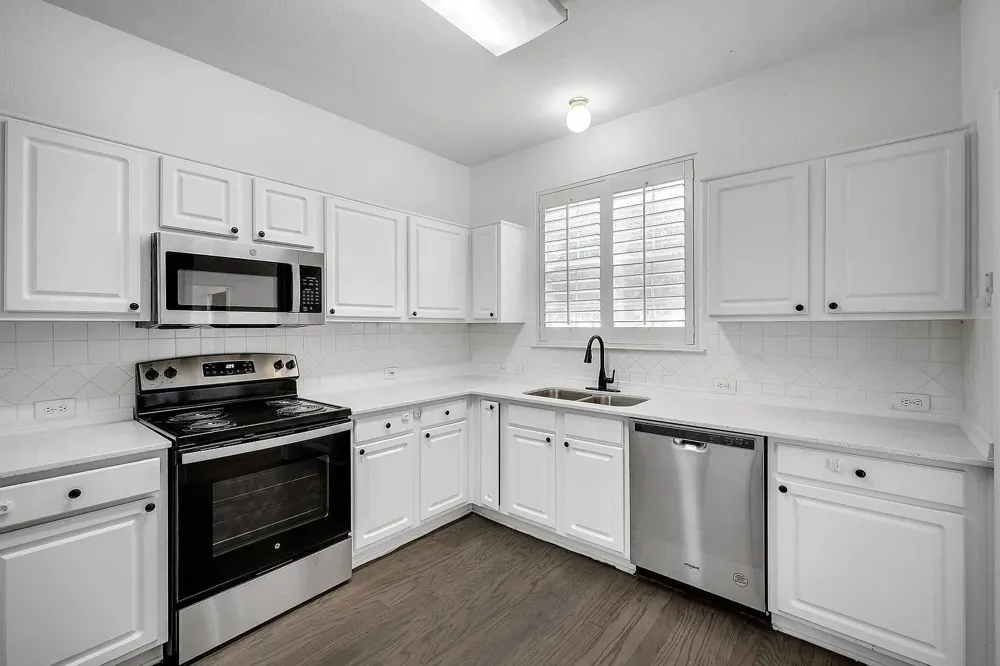 1372 Mae Drive Carrollton, TX 75007