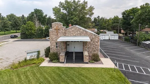 2215 Paseo Road