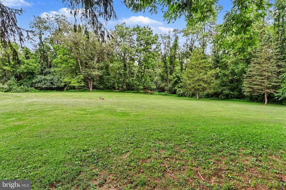 871 ALEXANDER SPRING ROAD Carlisle, PA 17015