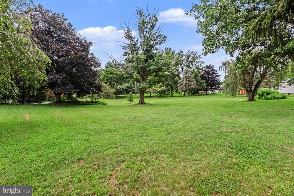871 ALEXANDER SPRING ROAD Carlisle, PA 17015