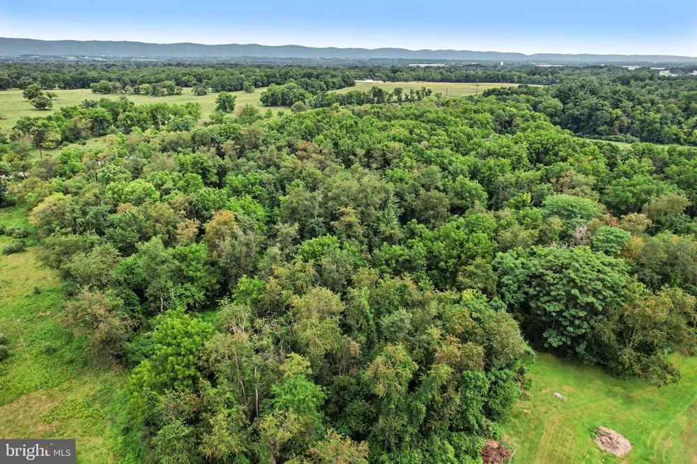 871 ALEXANDER SPRING ROAD Carlisle, PA 17015