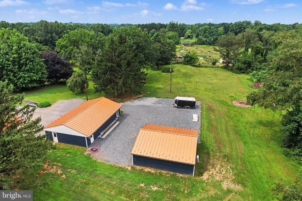 871 ALEXANDER SPRING ROAD Carlisle, PA 17015
