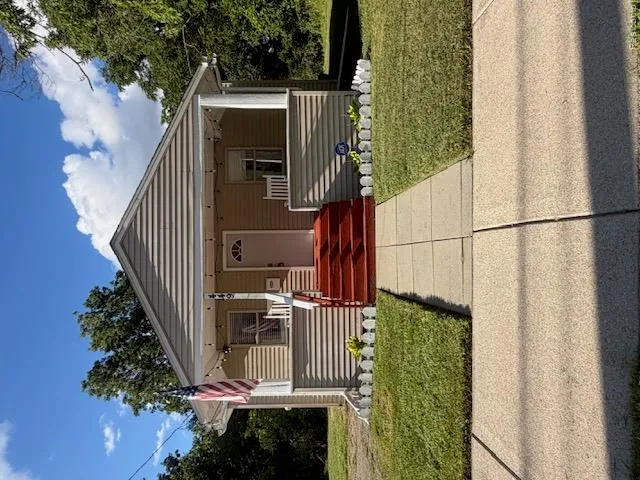 449 Midway Avenue Pontiac City, MI 48341