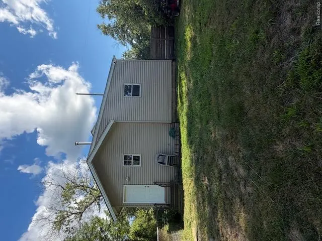 449 Midway Avenue Pontiac City, MI 48341