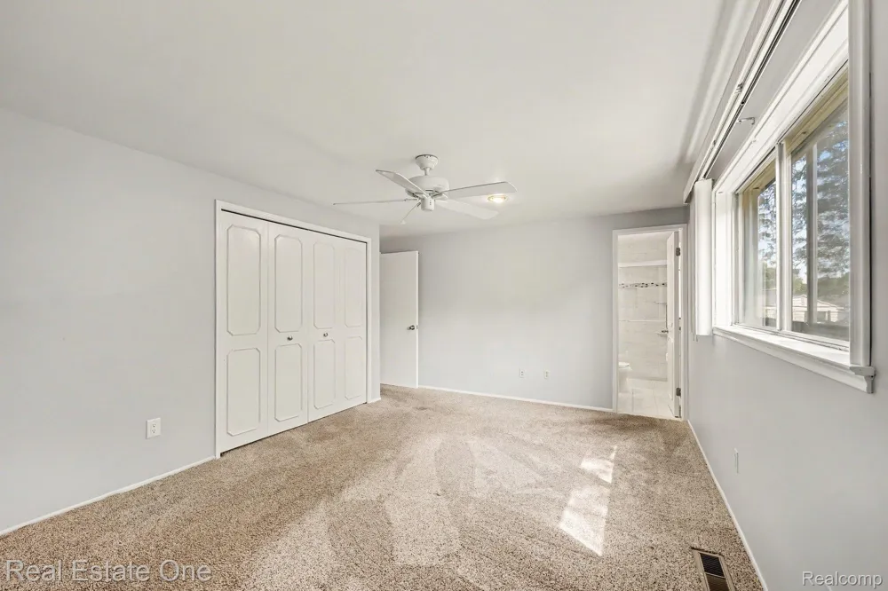 6639 Tamerlane Drive West Bloomfield Charter Township, MI 48322