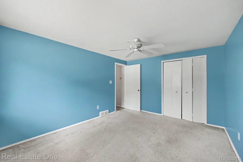 6639 Tamerlane Drive West Bloomfield Charter Township, MI 48322