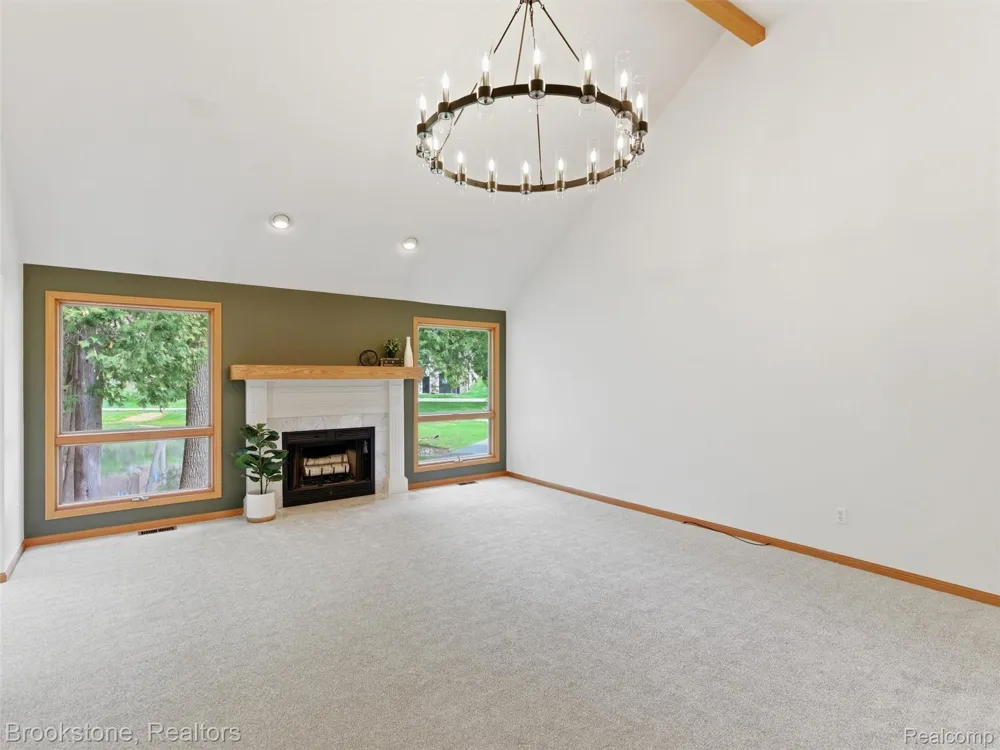 6512 White Lake Road Clarkston City, MI 48346