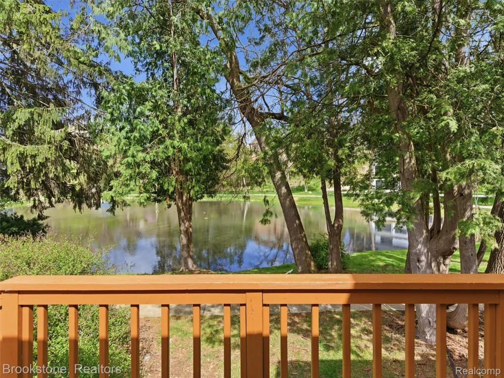 6512 White Lake Road Clarkston City, MI 48346