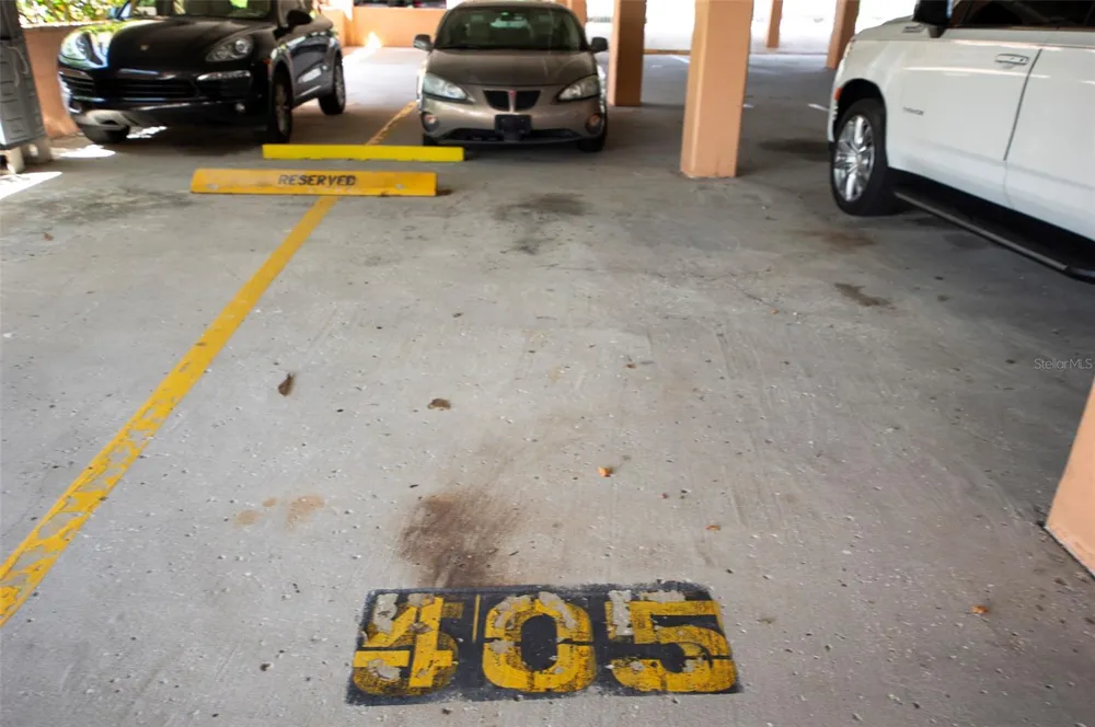 7430 SUNSHINE SKYWAY LANE S #405 St Petersburg, FL 33711
