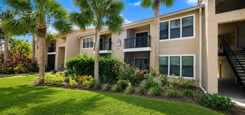 4033 CROCKERS LAKE BOULEVARD #1923