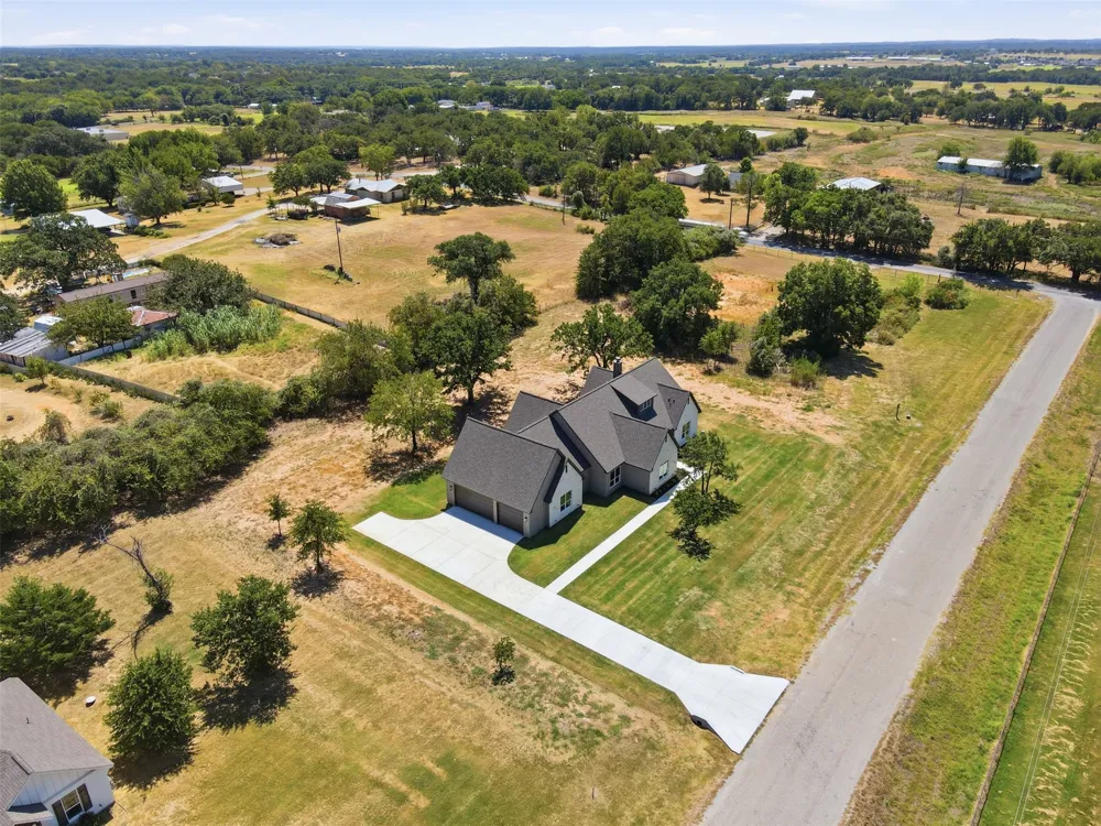 104 Springhill Court Springtown, TX 76082