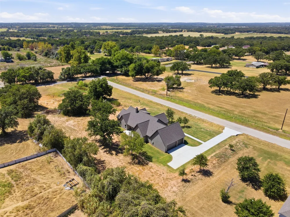 104 Springhill Court Springtown, TX 76082