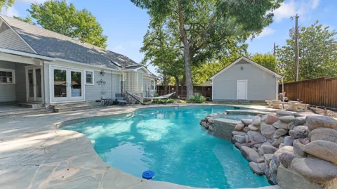 1606 W Shady Grove Road