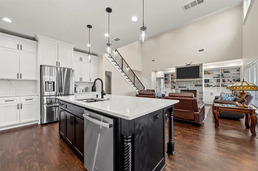 120 Big Catch Lane Robinson, TX 76706