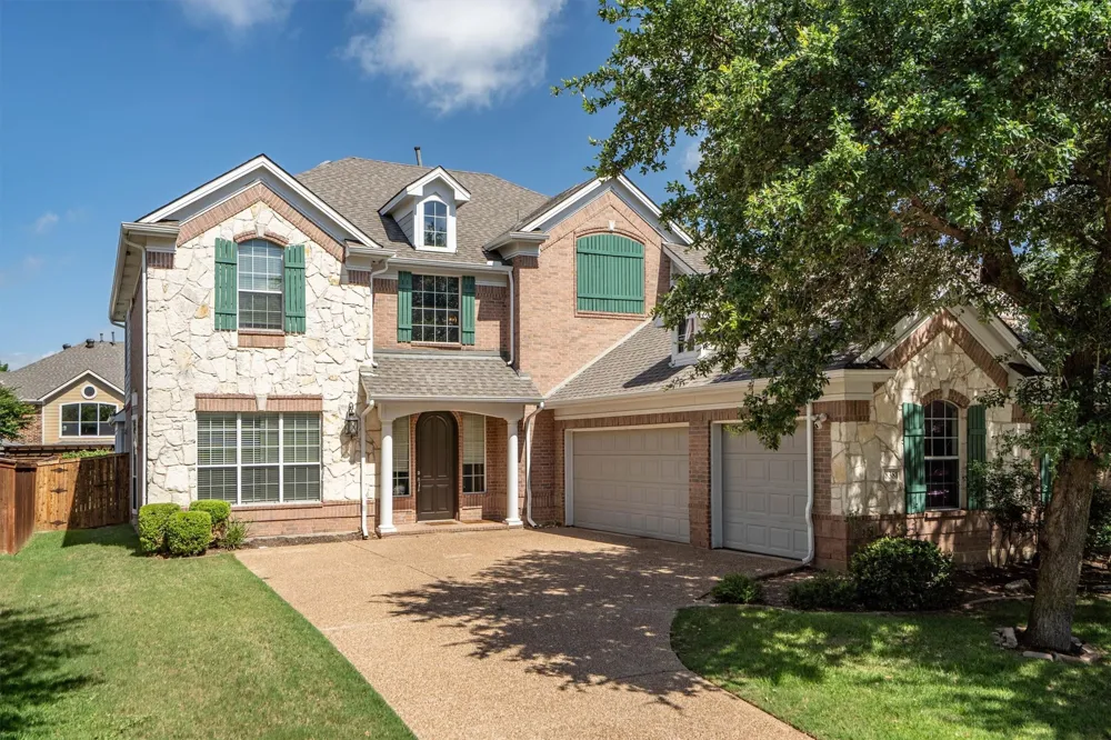 8381 Fullerton Street Lantana, TX 76226