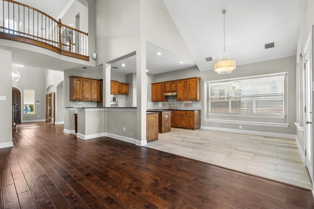 8381 Fullerton Street Lantana, TX 76226