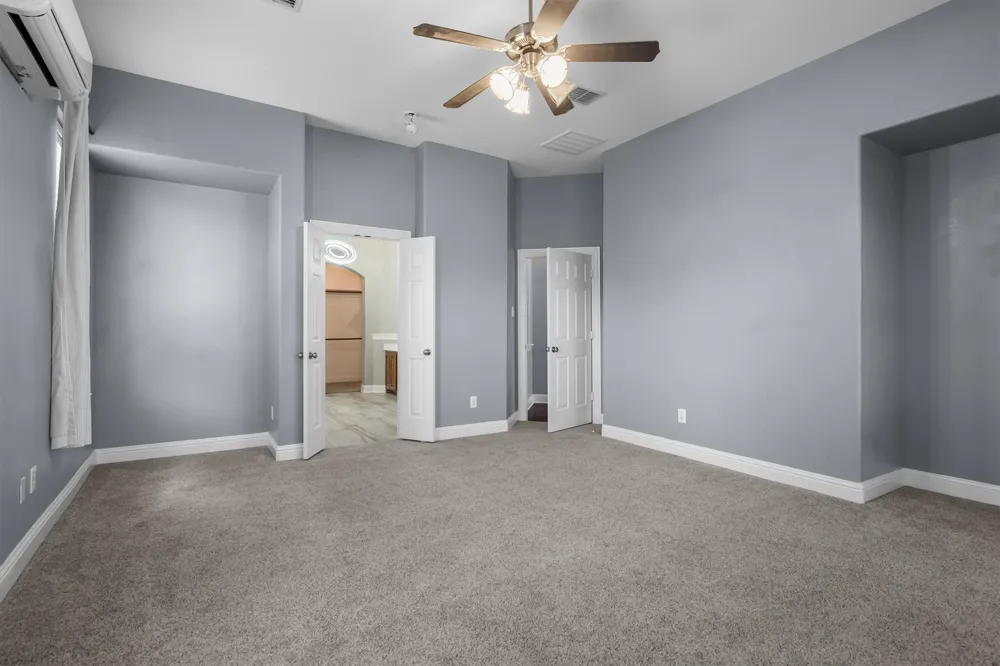 8381 Fullerton Street Lantana, TX 76226