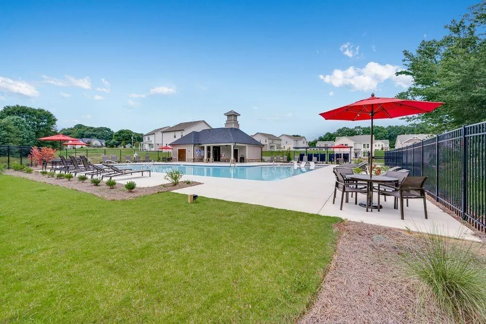 1673 Fawlocke Run Loganville, GA 30052