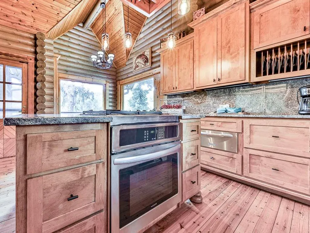 201 Mountainside Parkway Ellijay, GA 30536