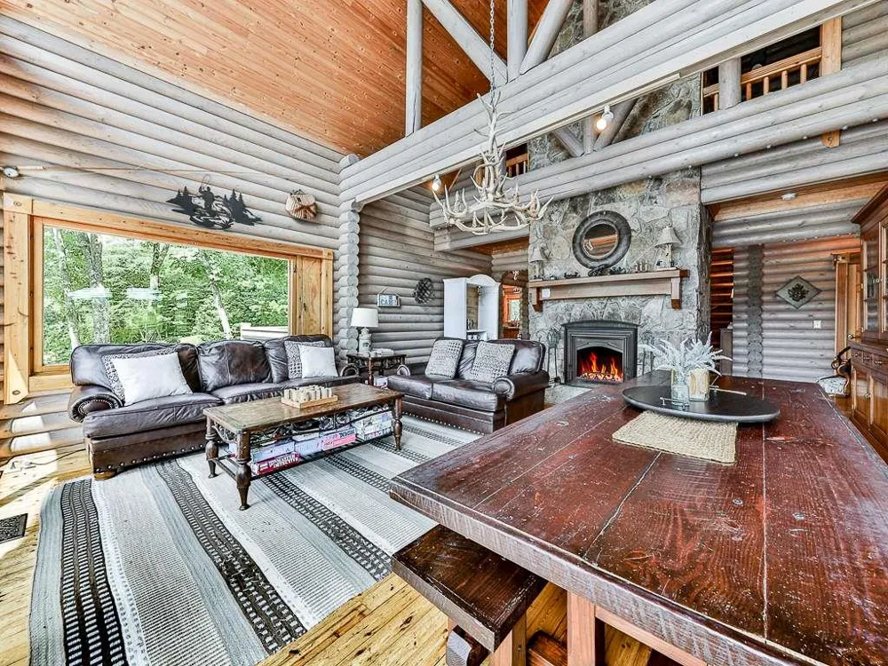 201 Mountainside Parkway Ellijay, GA 30536