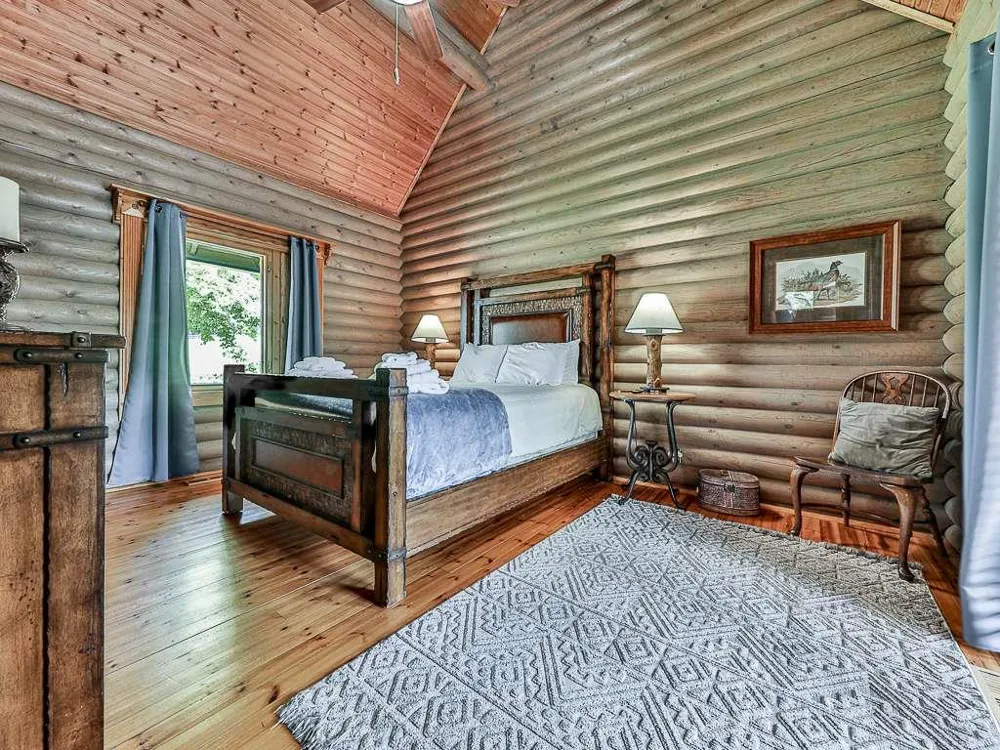 201 Mountainside Parkway Ellijay, GA 30536