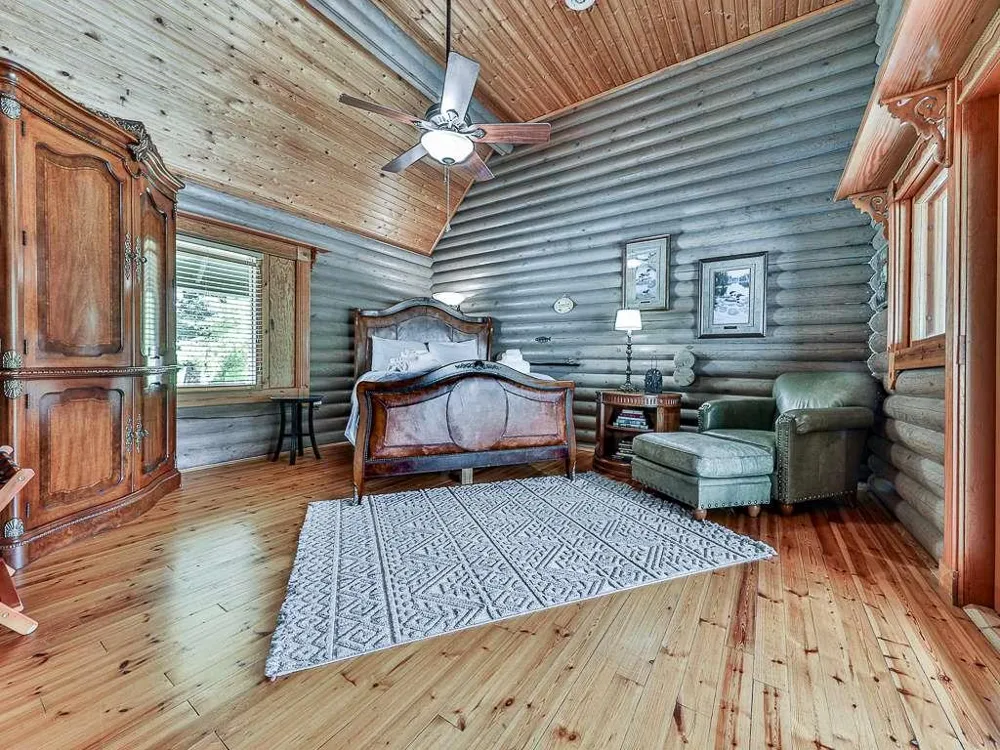 201 Mountainside Parkway Ellijay, GA 30536