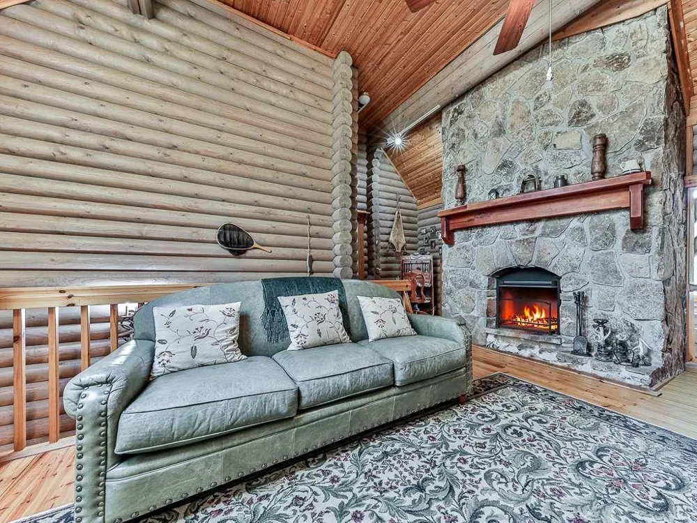 201 Mountainside Parkway Ellijay, GA 30536