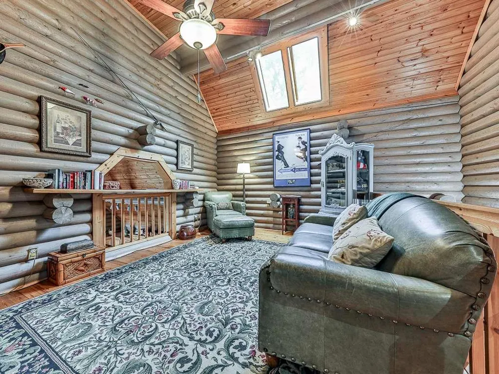201 Mountainside Parkway Ellijay, GA 30536