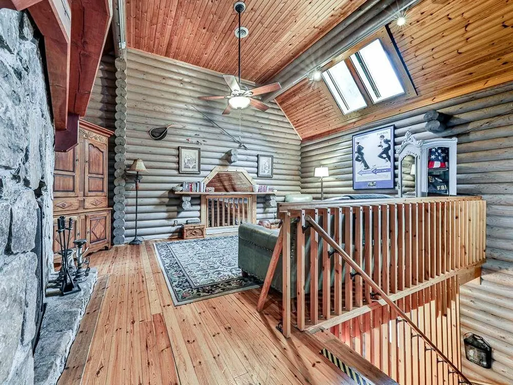 201 Mountainside Parkway Ellijay, GA 30536