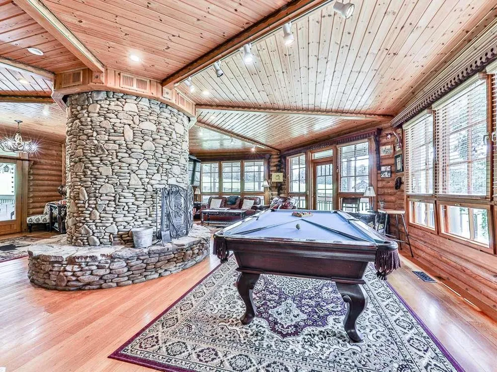 201 Mountainside Parkway Ellijay, GA 30536